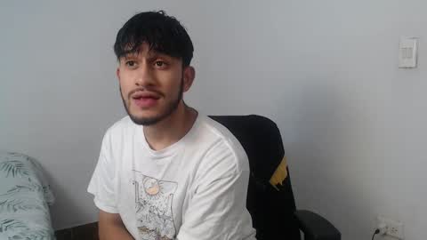 Snapshot of latinbunny7779 chatting on 12/10/24, 12:06 camilo online show from 12/10/24, 12:06