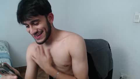 Snapshot of latinbunny7779 chatting on 12/16/24, 07:04 camilo online show from 12/16/24, 07:04