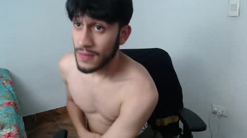 Snapshot of latinbunny7779 chatting on 12/18/24, 02:10 camilo online show from 12/18/24, 02:10