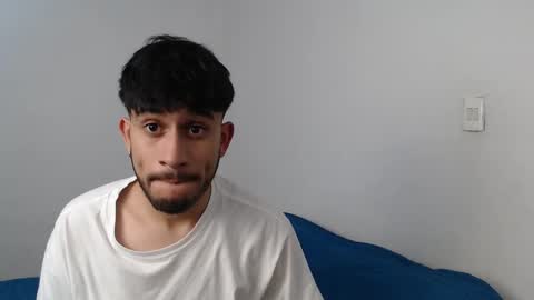 Snapshot of latinbunny7779 chatting on 12/25/24, 02:03 camilo online show from 12/25/24, 02:03