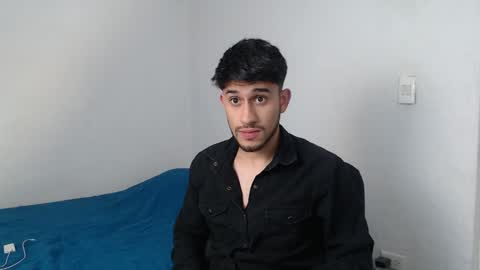 Snapshot of latinbunny7779 chatting on 02/03/25, 05:18 camilo online show from 02/03/25, 05:18