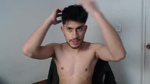 Snapshot of latinbunny7779 chatting on 02/19/25, 07:17 camilo online show from 02/19/25, 07:17