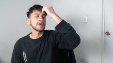 Snapshot of latinbunny7779 chatting on 02/21/25, 07:12 camilo online show from 02/21/25, 07:12