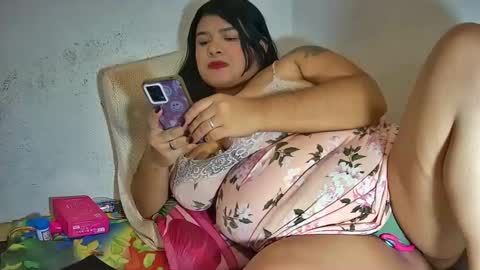 latincurvy1992 online show from 09/30/25, 04:17