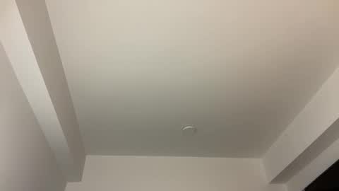 Snapshot of latinella chatting on 10/19/25, 05:52 Hi - online show from 10/19/25, 05:52