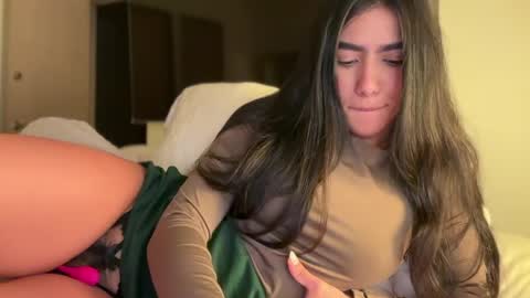 Hi -  online show from 04/09/26, 05:07