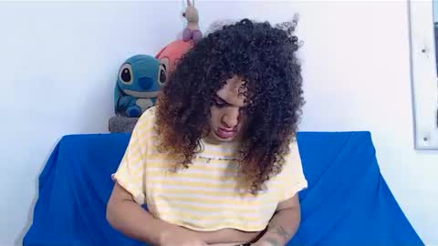 Snapshot of latingirl_curly_hot chatting on 12/06/24, 06:15 Alinson online show from 12/06/24, 06:15