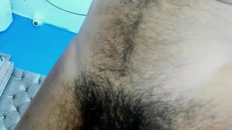 Zeus online show from 10/18/25, 03:09