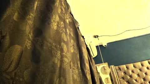 Zeus online show from 07/22/26, 05:54
