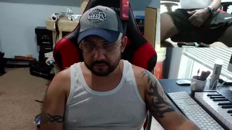 LatinLover83 online show from 04/10/26, 04:12