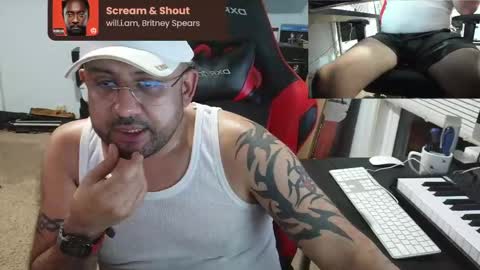 LatinLover83 online show from 04/19/26, 08:02