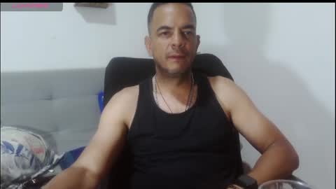 latinmartin254 online show from 04/19/26, 07:27