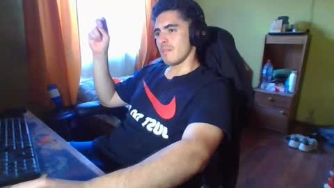 Snapshot of latinn_babe chatting on 01/27/25, 10:49 latinn_babe online show from 01/27/25, 10:49