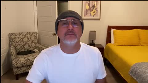 QS - INDEPENDENT MODEL online show from 12/15/25, 03:33