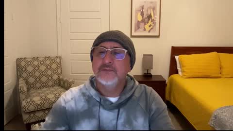 QS - INDEPENDENT MODEL online show from 12/16/25, 04:39