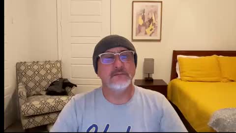 QS - INDEPENDENT MODEL online show from 12/19/25, 03:46