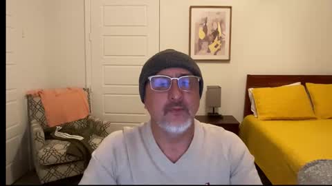 QS - INDEPENDENT MODEL online show from 12/21/25, 05:14