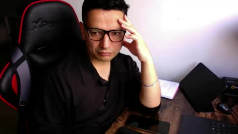 Snapshot of latino8484 chatting on 10/14/25, 08:26 latino8484 online show from 10/14/25, 08:26