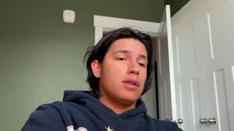 Snapshot of latino_hotcb1 chatting on 12/23/24, 04:17 latino_hotcb1 online show from 12/23/24, 04:17