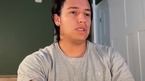 Snapshot of latino_hotcb1 chatting on 01/06/25, 04:34 latino_hotcb1 online show from 01/06/25, 04:34