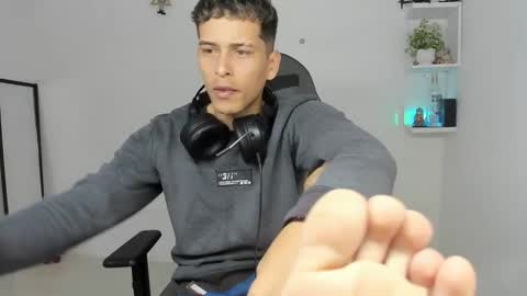 latinoalpha73 online show from 02/11/26, 02:00