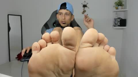 latinoalpha73 online show from 02/12/26, 02:01