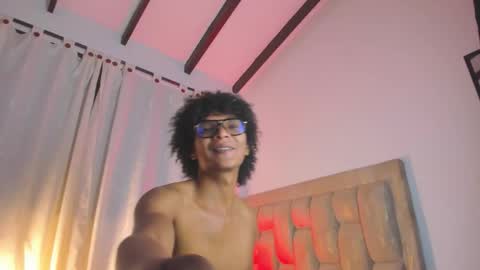 Snapshot of latinodark chatting on 02/08/26, 03:43 latinodark online show from 02/08/26, 03:43