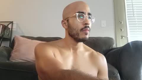 Snapshot of latinomixedbbc chatting on 03/08/25, 11:39 latinomixedbbc online show from 03/08/25, 11:39