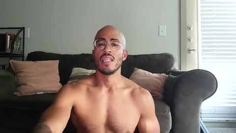 Snapshot of latinomixedbbc chatting on 09/14/25, 11:15 latinomixedbbc online show from 09/14/25, 11:15