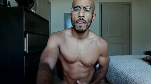 Snapshot of latinomixedbbc chatting on 11/25/25, 03:56 latinomixedbbc online show from 11/25/25, 03:56