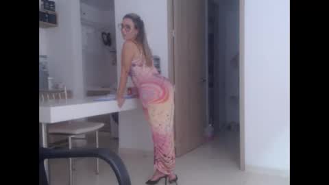 latinpaprika online show from 12/13/25, 10:26