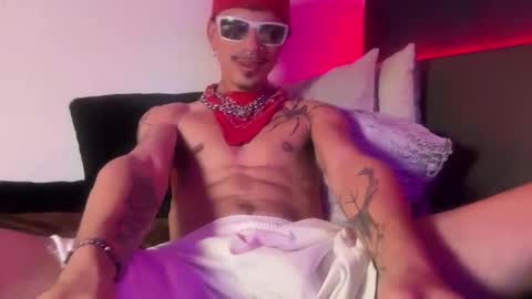 latinprincee online show from 04/26/26, 05:32