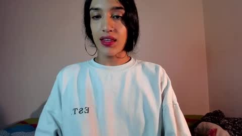 latinsecretfantasy online show from 02/06/25, 10:04