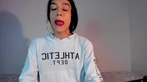 latinsecretfantasy online show from 02/23/25, 10:42