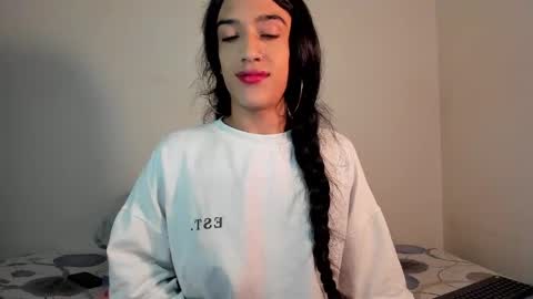 latinsecretfantasy online show from 03/06/25, 11:25