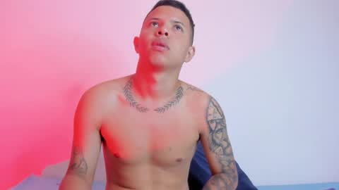 Snapshot of latinsguys2026 chatting on 04/09/26, 11:26 Steven online show from 04/09/26, 11:26