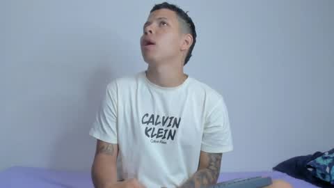 Snapshot of latinsguys2026 chatting on 04/12/26, 12:43 Steven online show from 04/12/26, 12:43