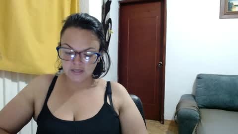 Laura online show from 07/15/26, 11:43