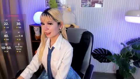 laukyubey1 online show from 09/29/25, 07:51