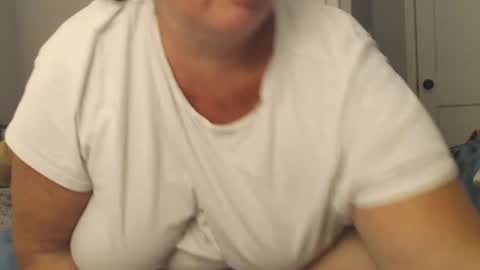 LauLauMa online show from 07/02/26, 03:23