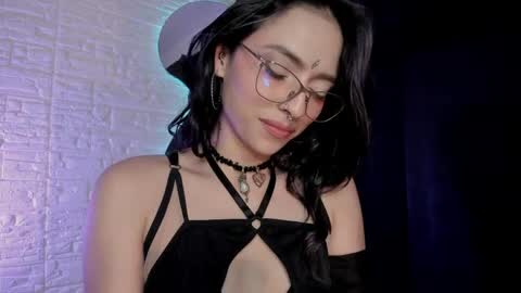 Laura Switch Girl online show from 05/02/26, 06:18