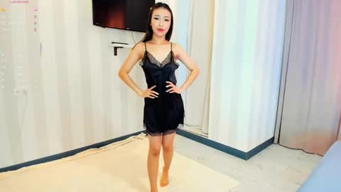 Snapshot of laumalove chatting on 02/20/26, 05:04 Lauma online show from 02/20/26, 05:04