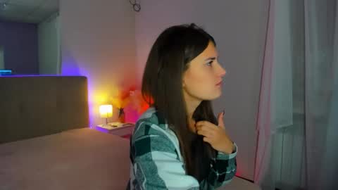 Laura online show from 10/03/25, 05:37