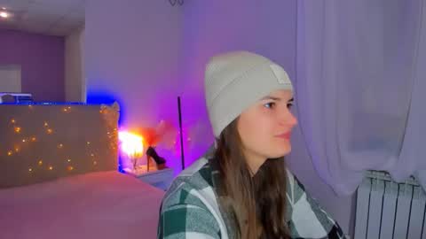 Snapshot of laura__leee chatting on 02/08/26, 06:17 Laura online show from 02/08/26, 06:17