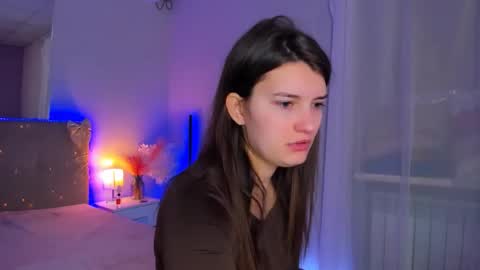 Snapshot of laura__leee chatting on 03/01/26, 06:15 Laura online show from 03/01/26, 06:15