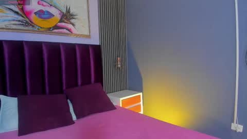 Laura online show from 03/26/26, 12:33