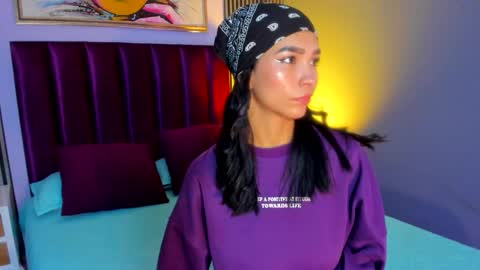 Laura online show from 04/17/26, 12:52