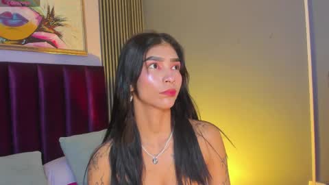 Laura online show from 05/28/26, 11:51