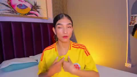 Laura online show from 07/07/26, 12:20