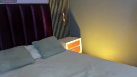 Laura online show from 07/21/26, 11:56